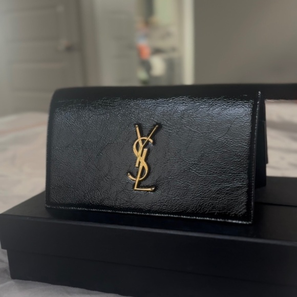 Saint Laurent YSL Monogram Black Leather Clutch – Mint w/ Box, Dust Bag & Tag - Picture 4 of 4